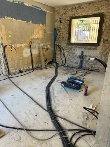 Mise aux normes techniques (électricité, plomberie, isolation)